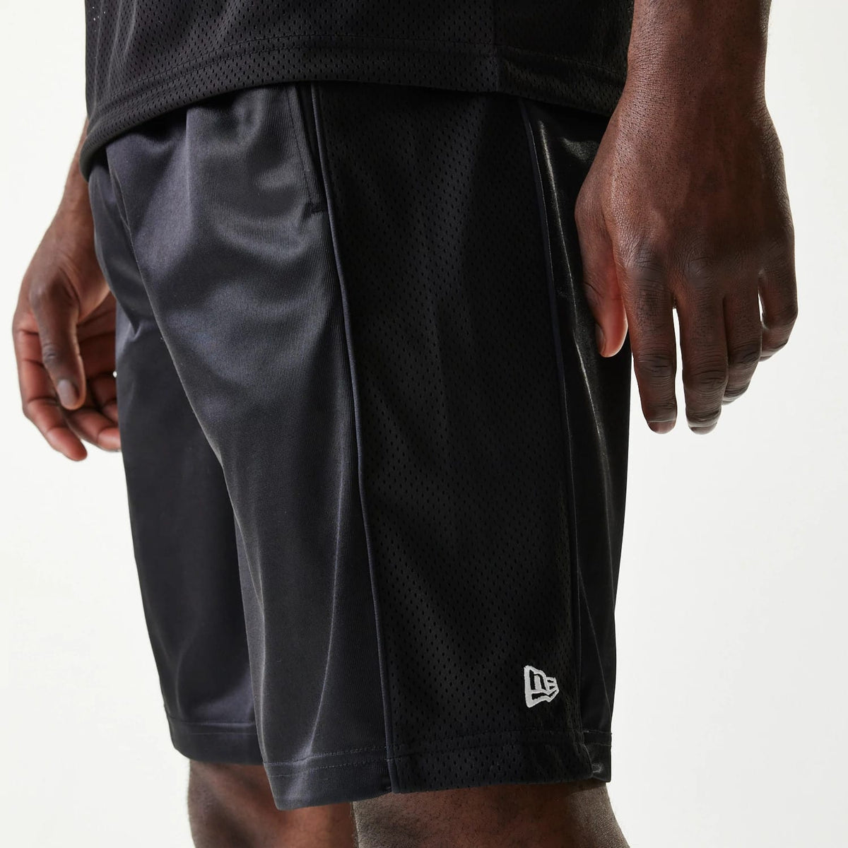 New Era Retro Sports Black Mesh Shorts-klyvox