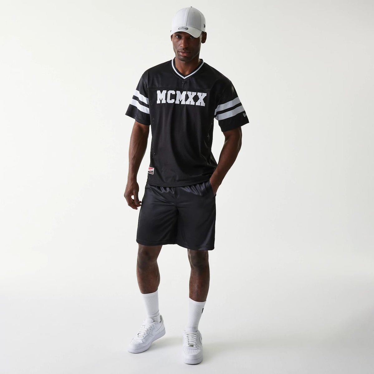 New Era Retro Sports Black Mesh Shorts-klyvox