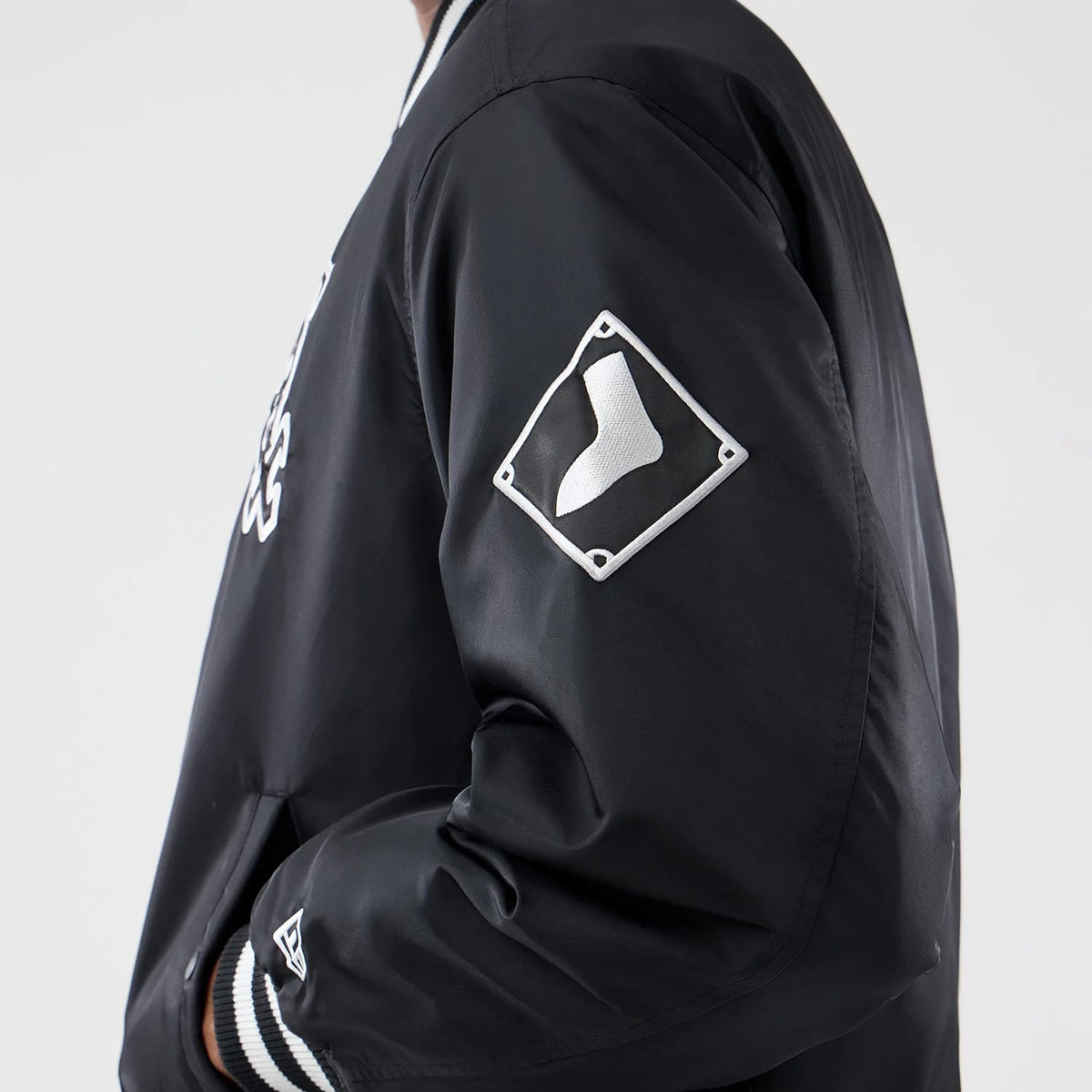 Chicago White Sox MLB Authentic Black Stadium Jacket-klyvox