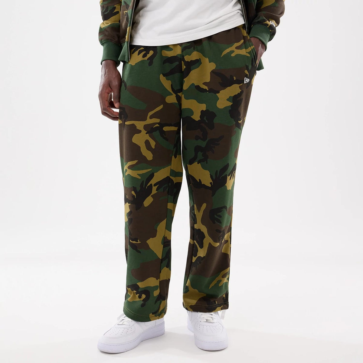 New Era Woodland Camo Joggers-klyvox