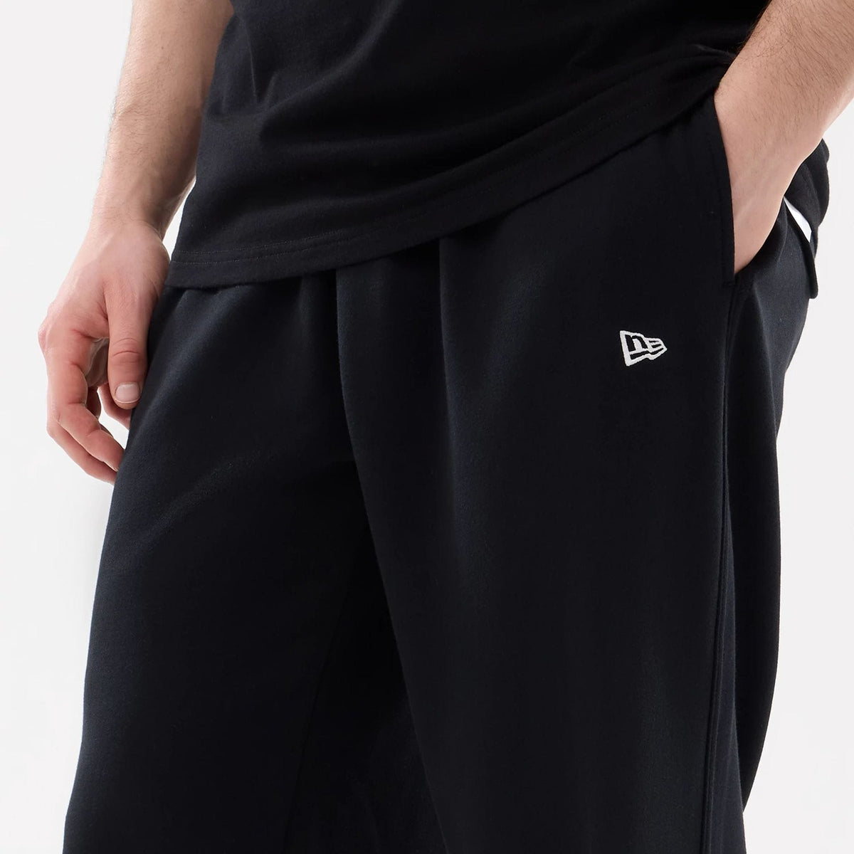 New Era Black Straight Legged Joggers-klyvox