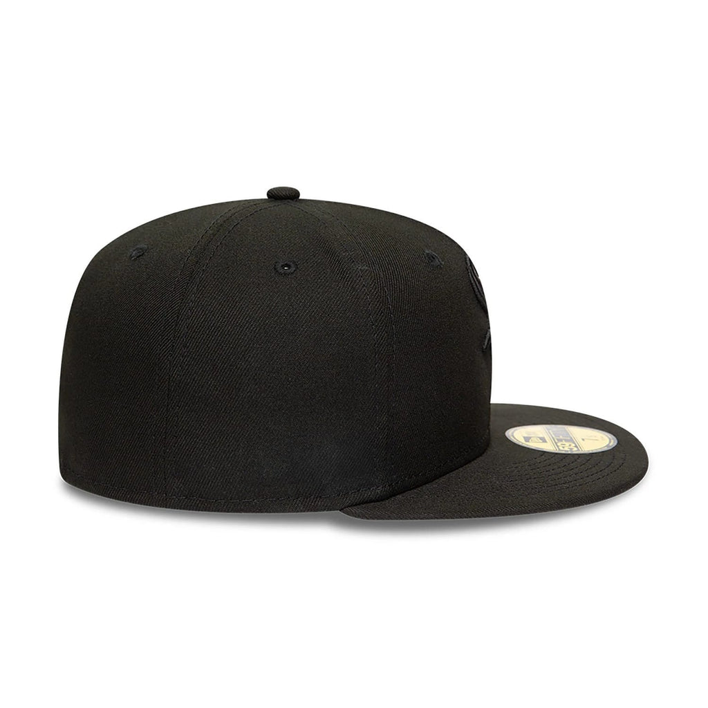 Chicago White Sox MLB Black on Black 59FIFTY Fitted Cap-klyvox