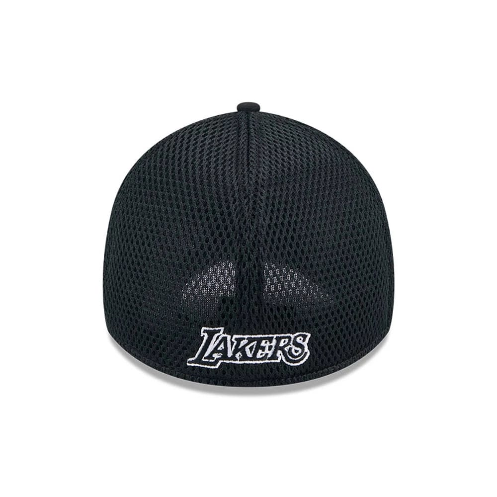 LA Lakers NBA Evergreen Neo Black 39THIRTY Stretch Fit Cap-klyvox