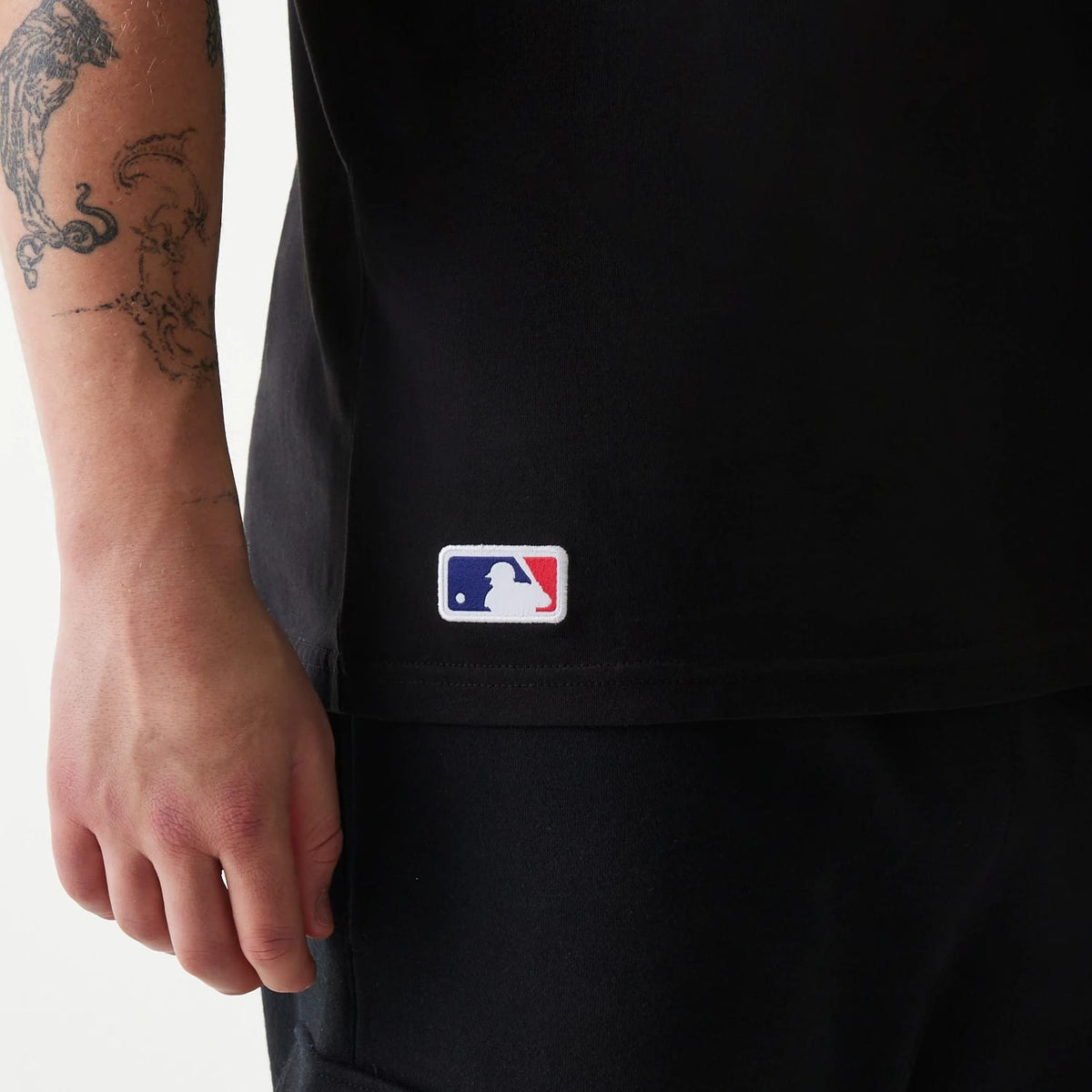 Pittsburgh Pirates MLB Regular Black T-Shirt-klyvox