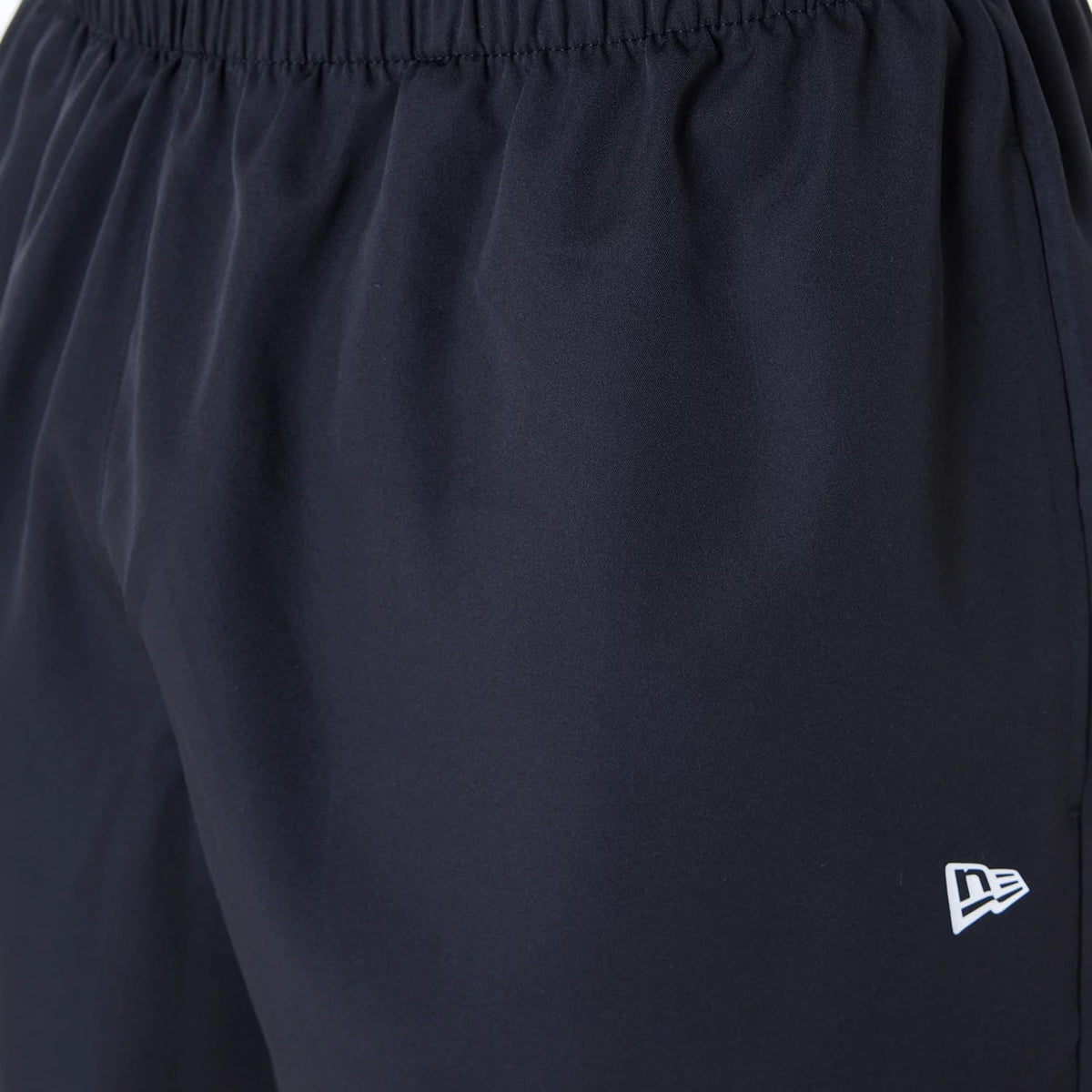 New Era Essential Black Shorts-klyvox