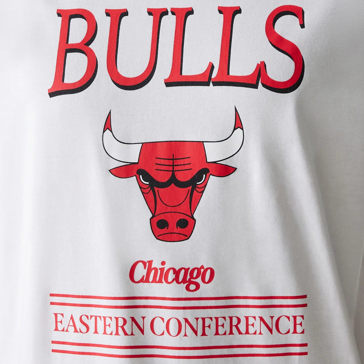 Chicago Bulls NBA Team Graphic White Oversized T-Shirt-klyvox