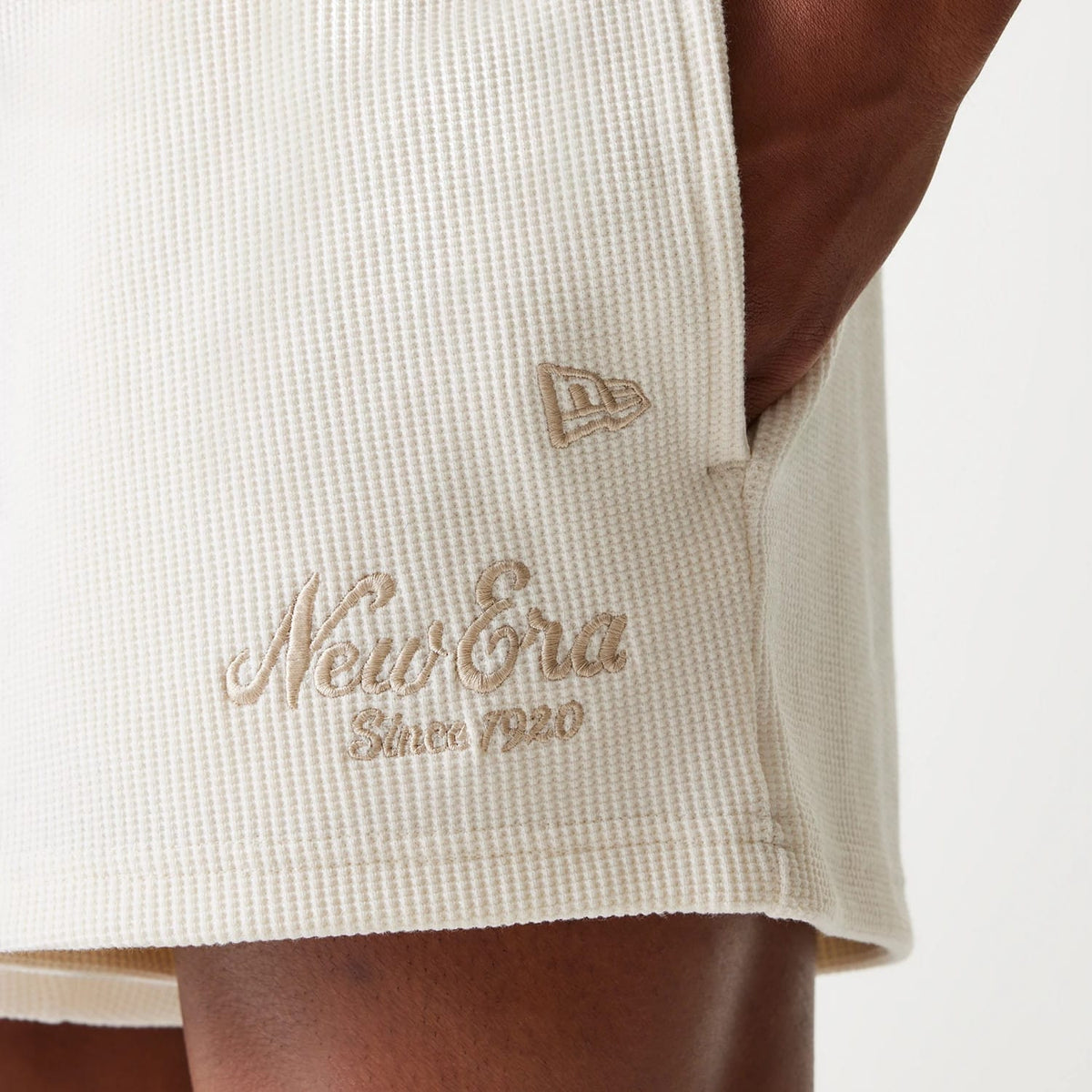 New Era Waffle Open White Shorts-klyvox