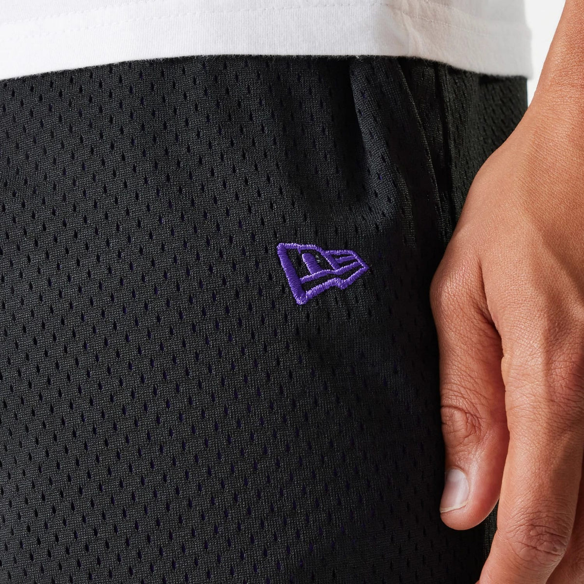 New Era Black Mesh Shorts-klyvox