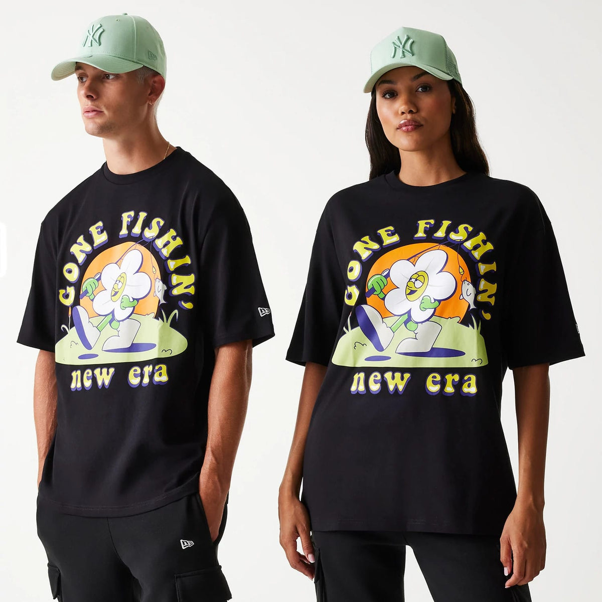 New Era Outdoor Graphic Black Oversized T-Shirt-klyvox