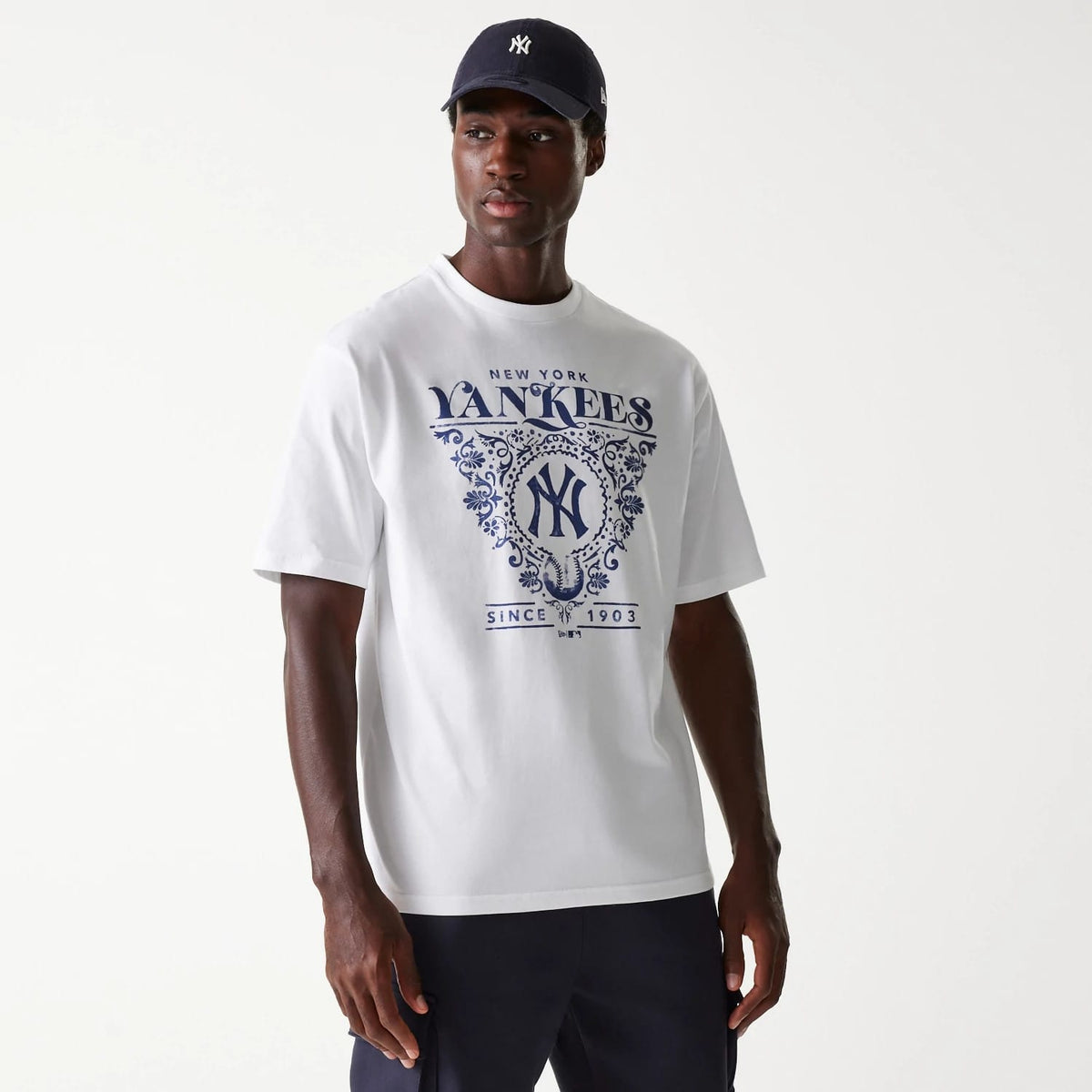 New York Yankees MLB Floral Graphic White Oversized T-Shirt-klyvox