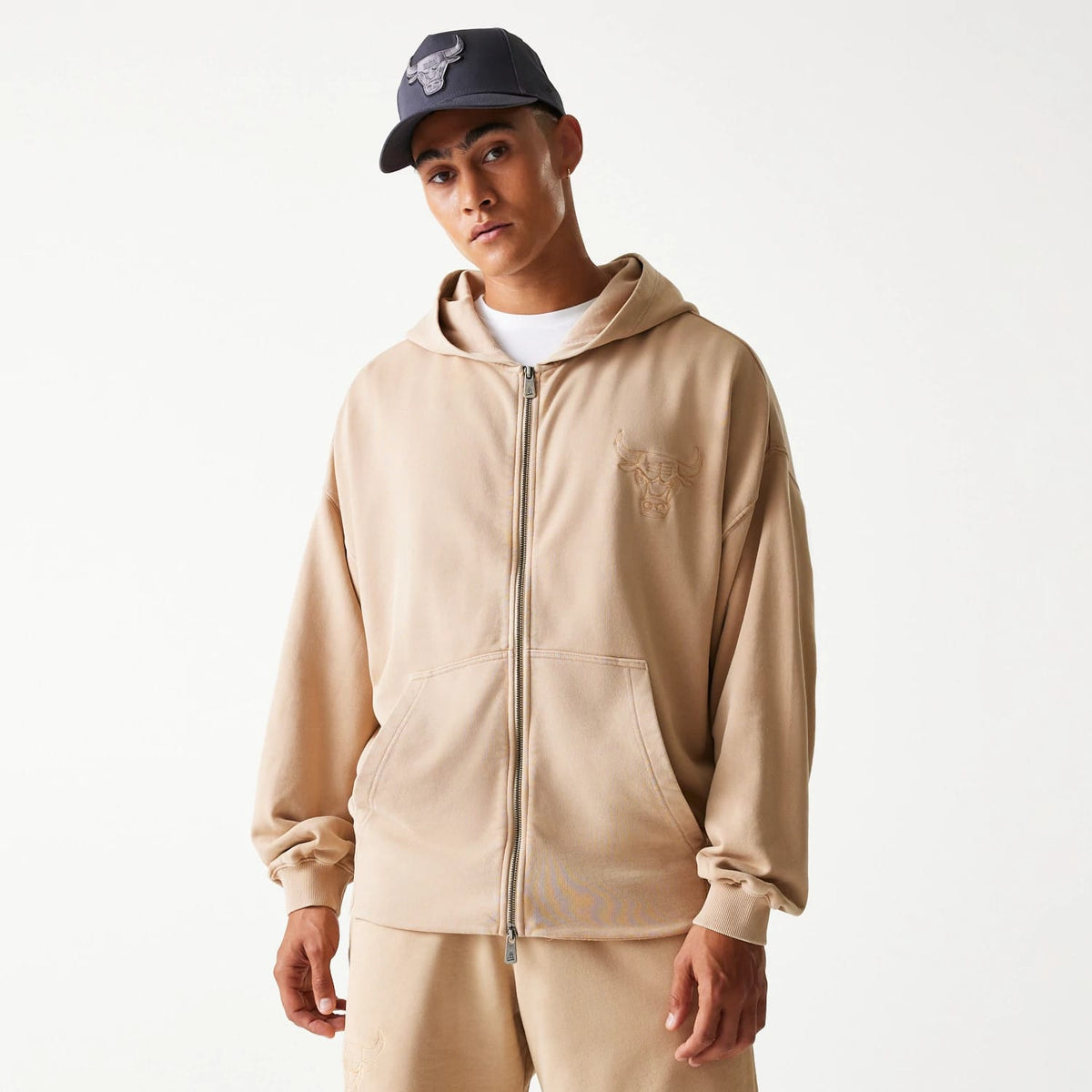 Chicago Bulls NBA Washed Beige Full Zip Hoodie-klyvox