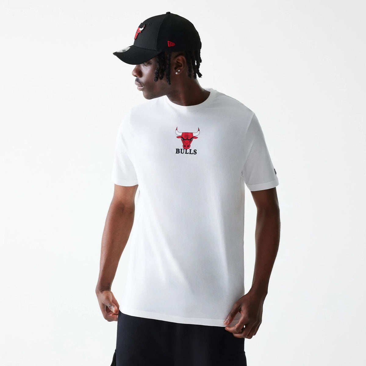 Chicago Bulls NBA Logo White T-Shirt-klyvox