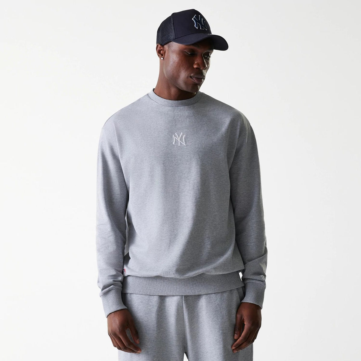 New York Yankees MLB League Essential Midi Grey Oversized Crew Neck Sweater-klyvox