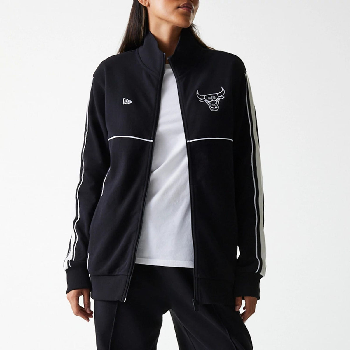 Chicago Bulls NBA Outline Black Track Jacket-klyvox