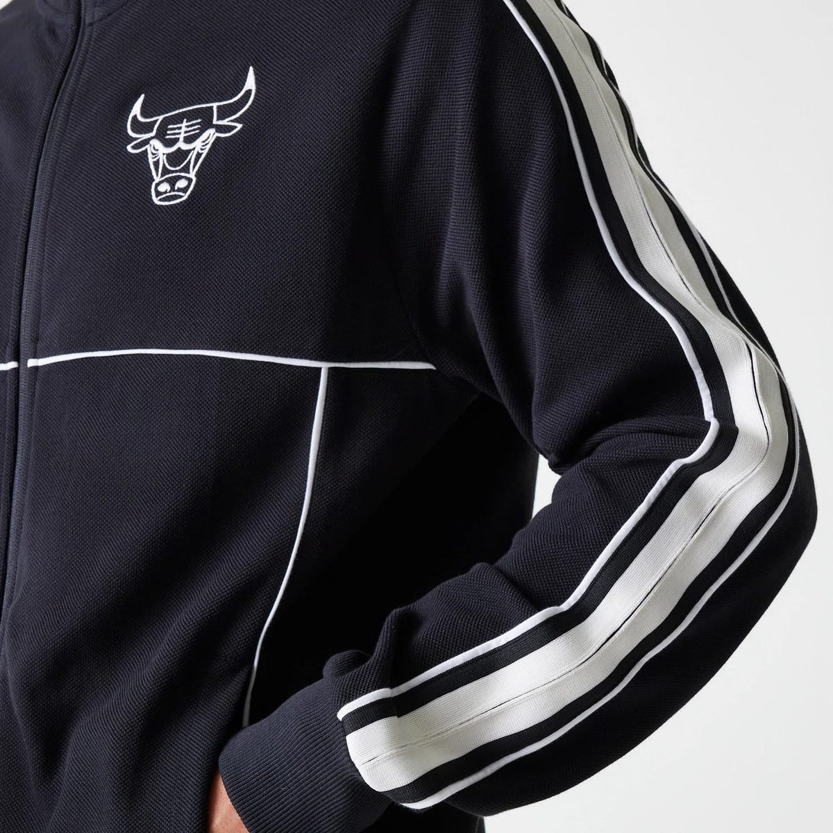 Chicago Bulls NBA Outline Black Track Jacket-klyvox