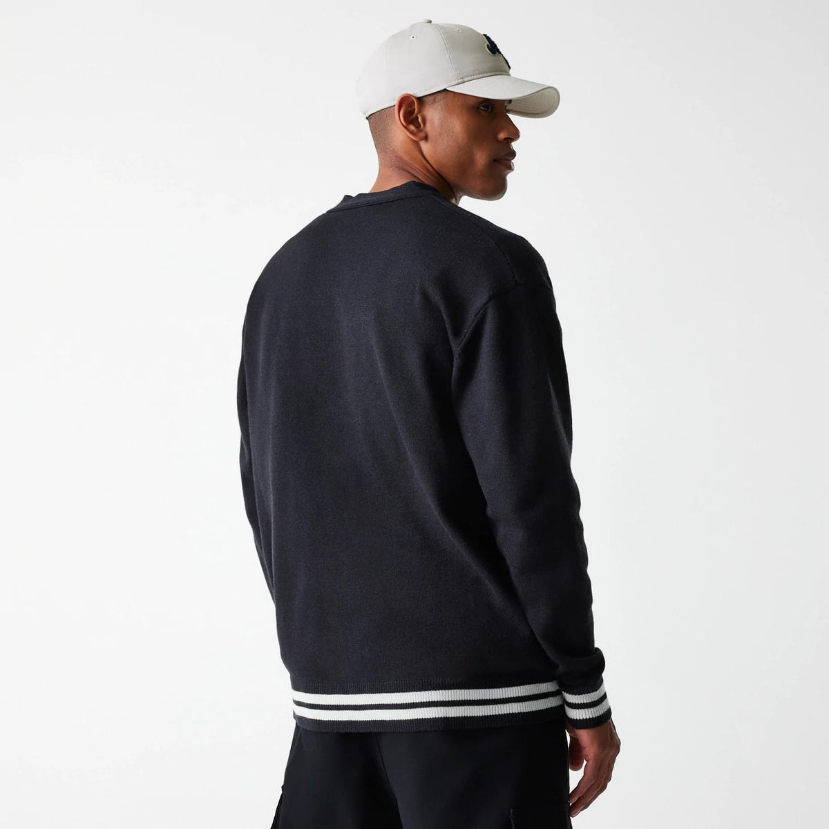 New Era Knit Black Cardigan-klyvox