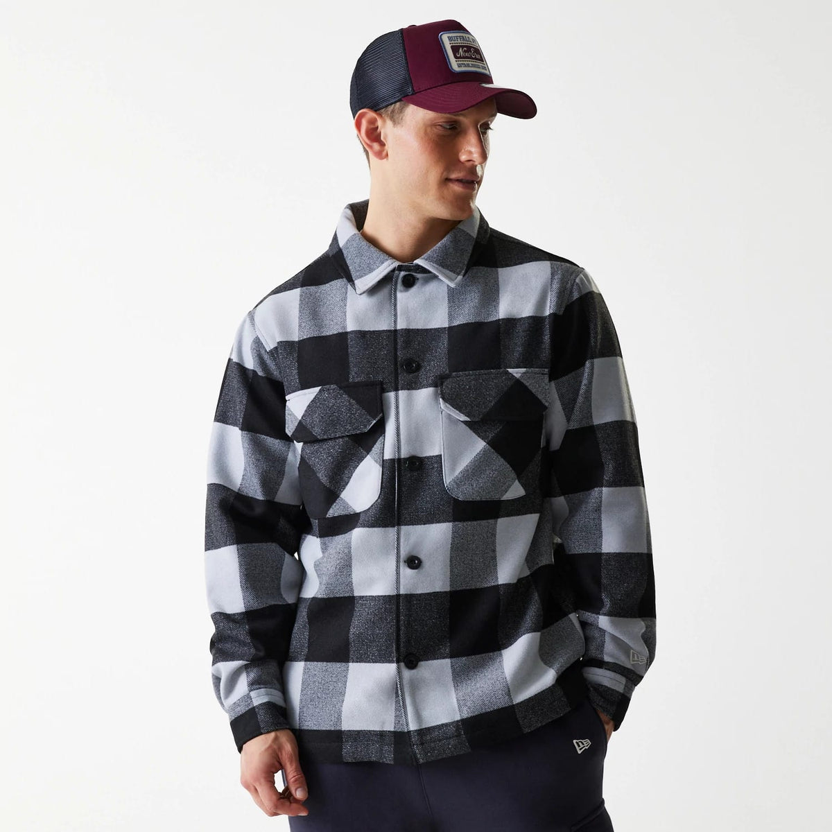 New Era Black Shacket-klyvox