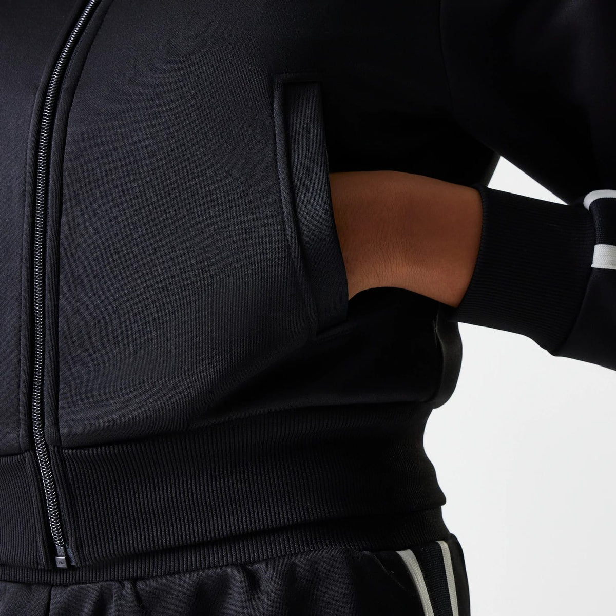 New York Yankees Womens MLB Midi Logo Black Track Jacket-klyvox
