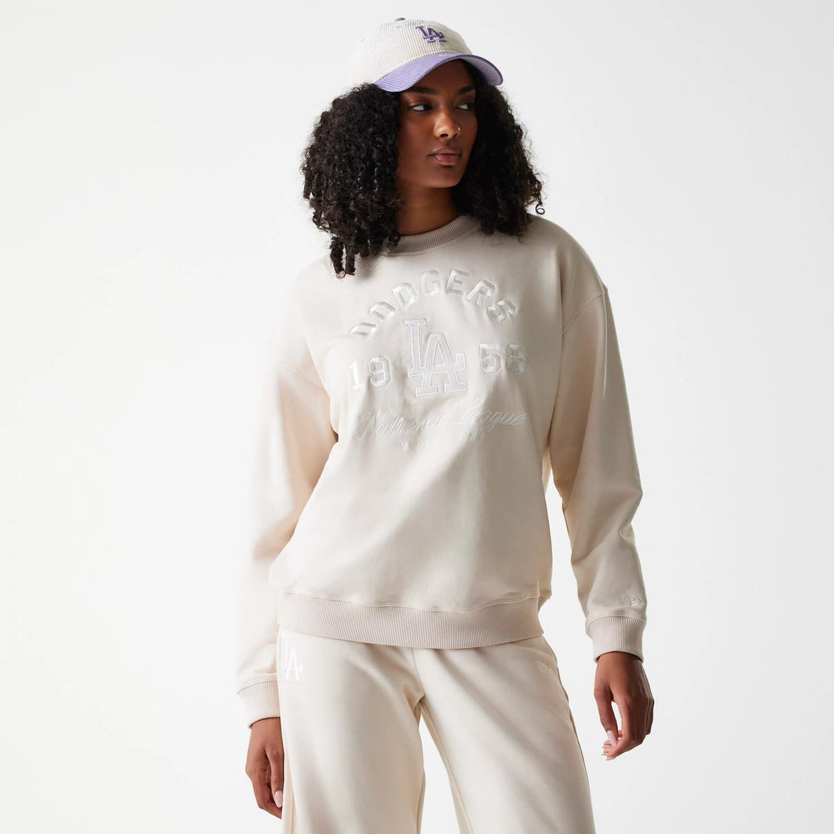 LA Dodgers Womens MLB Tonal Graphic Light Beige Oversized Crew Neck Sweater-klyvox