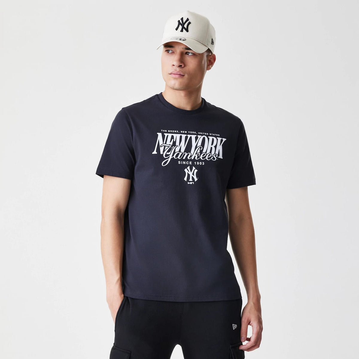 New York Yankees MLB Script Graphic Navy T-Shirt-klyvox