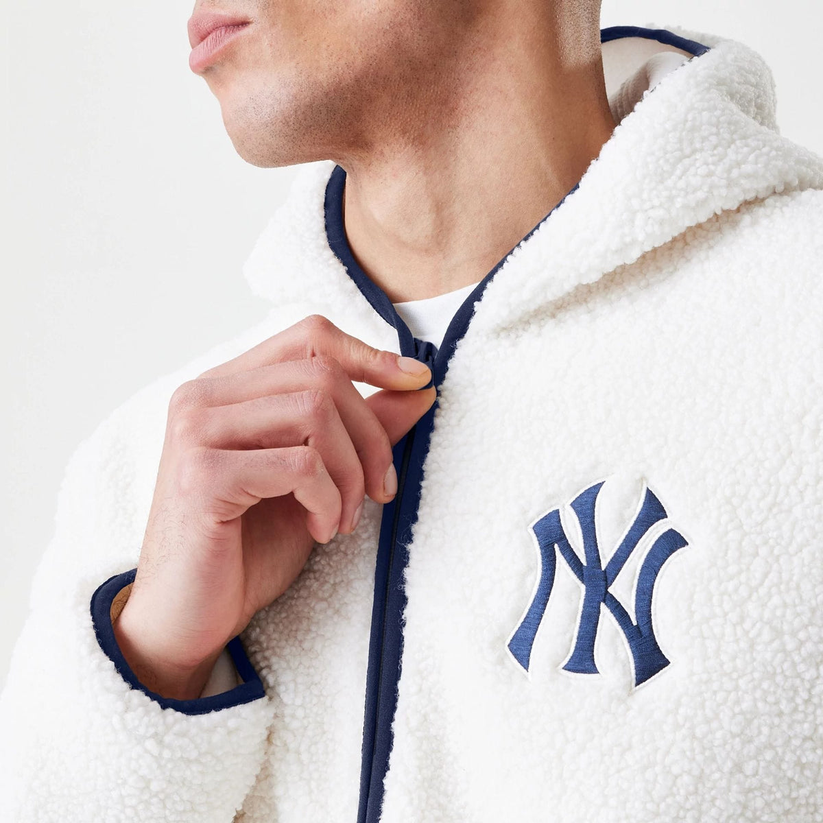 New York Yankees MLB Open White Hooded Sherpa Jacket-klyvox
