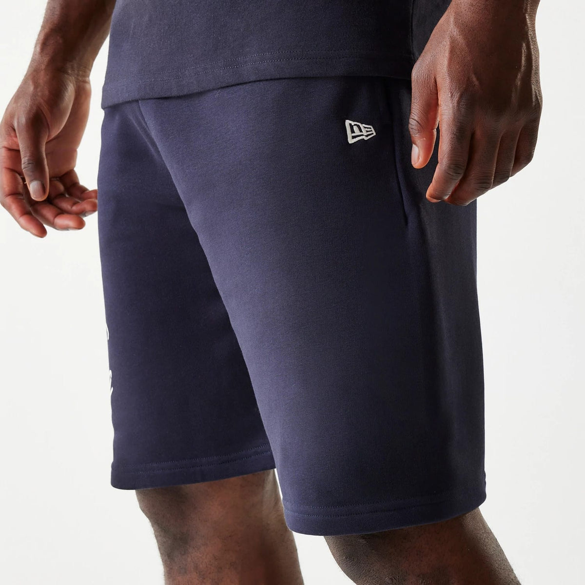 New Era Side Logo Navy Shorts-klyvox