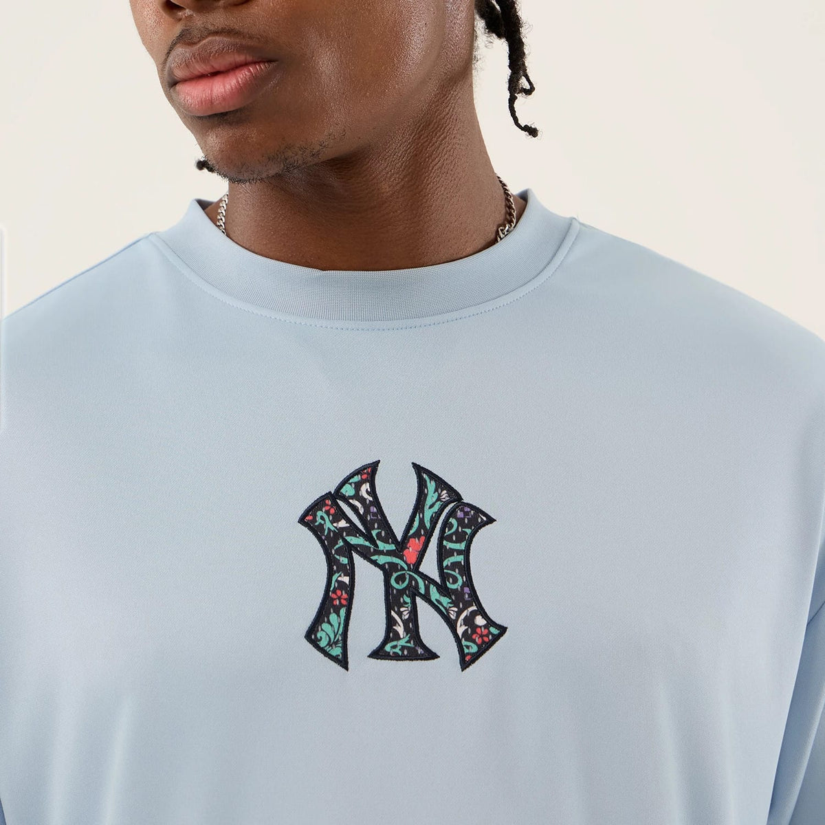 New York Yankees MLB Mesh Infill Pastel Blue Oversized T-Shirt-klyvox
