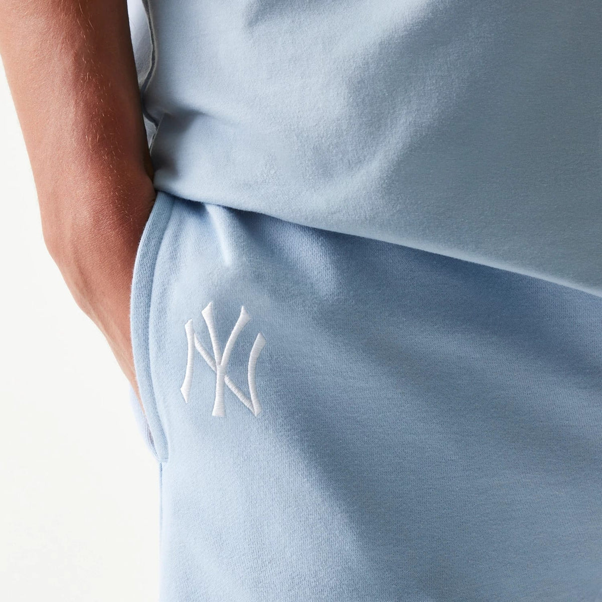 New York Yankees MLB League Essential Midi Pastel Blue Shorts-klyvox