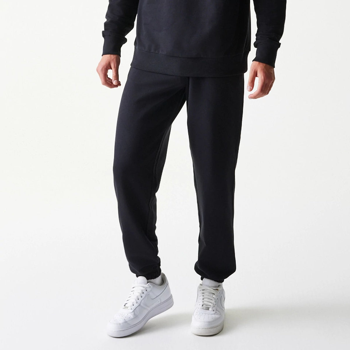 Chicago Bulls NBA League Essential Black Joggers-klyvox