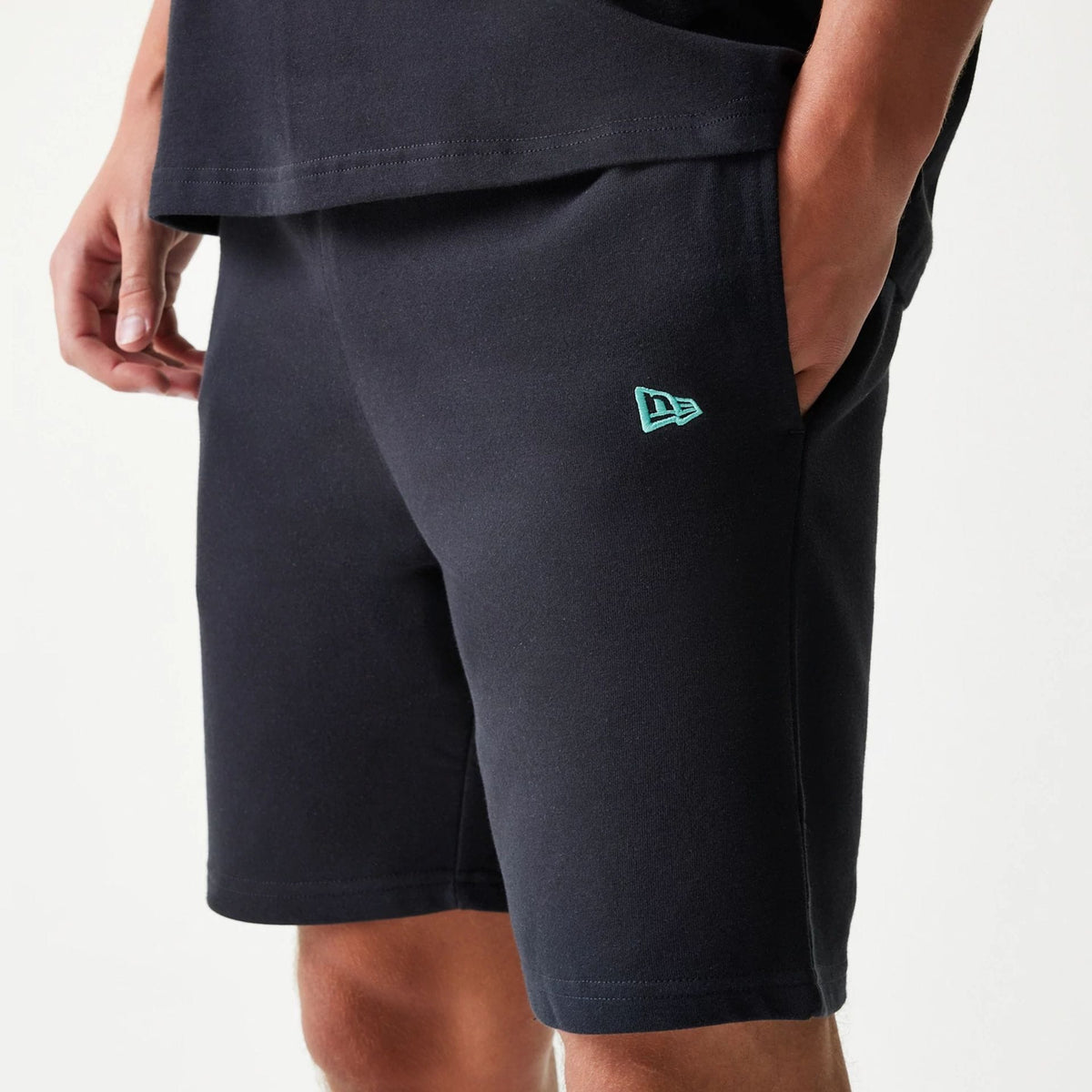 Chicago Bulls NBA League Essential Black Shorts-klyvox