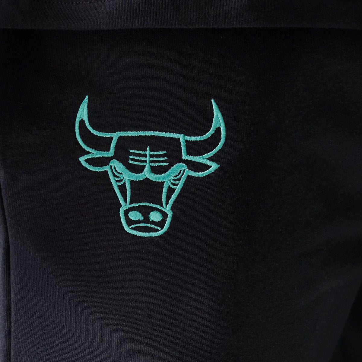 Chicago Bulls NBA League Essential Black Shorts-klyvox
