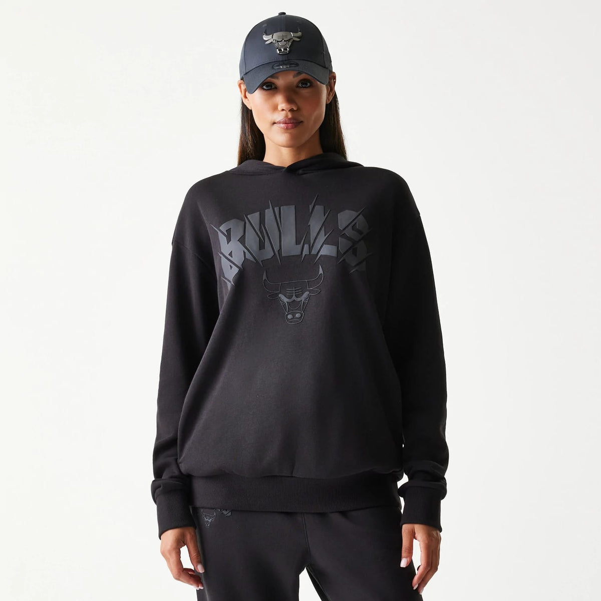 Chicago Bulls NBA Black Oversized Pullover Hoodie-klyvox