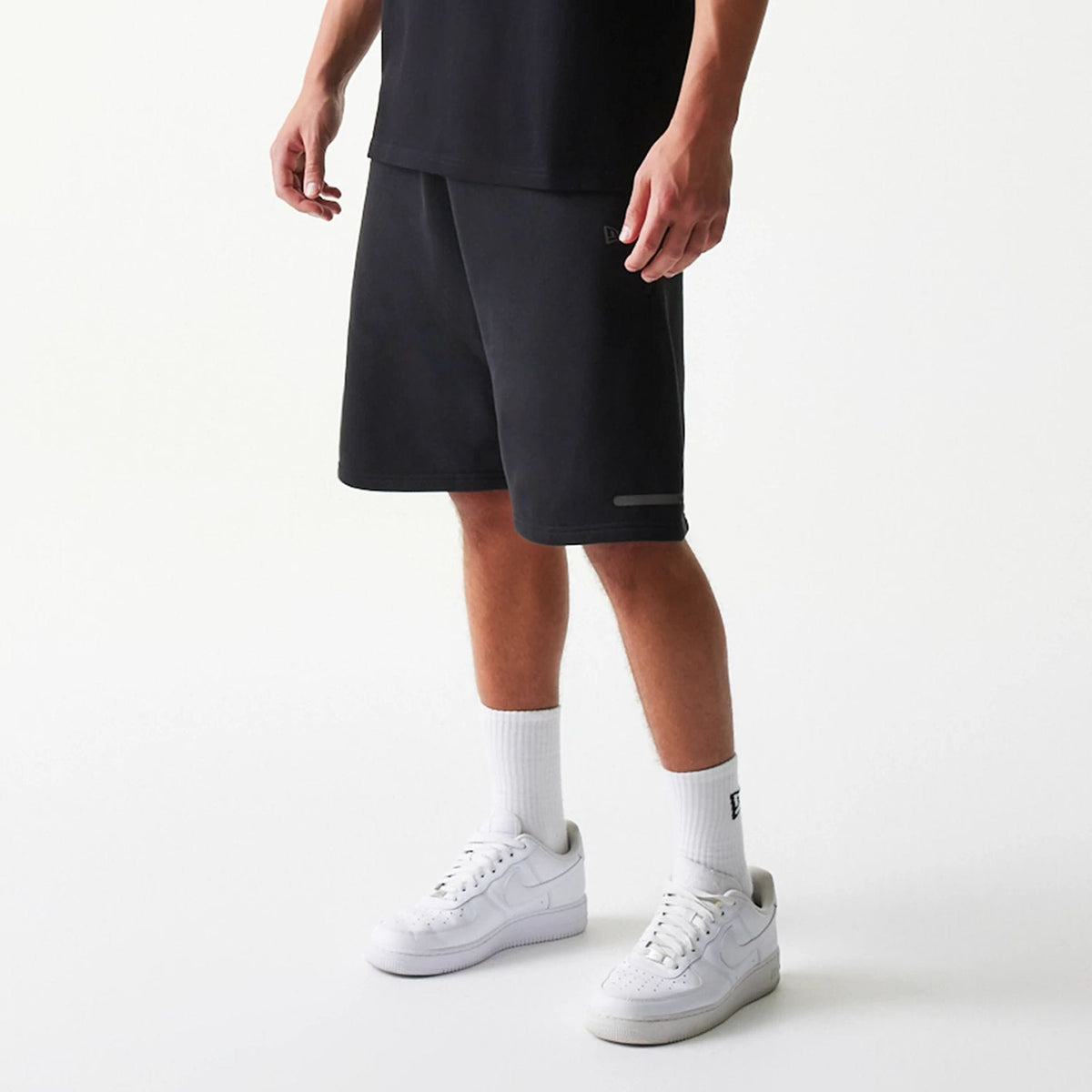 New Era Tech Black Shorts-klyvox