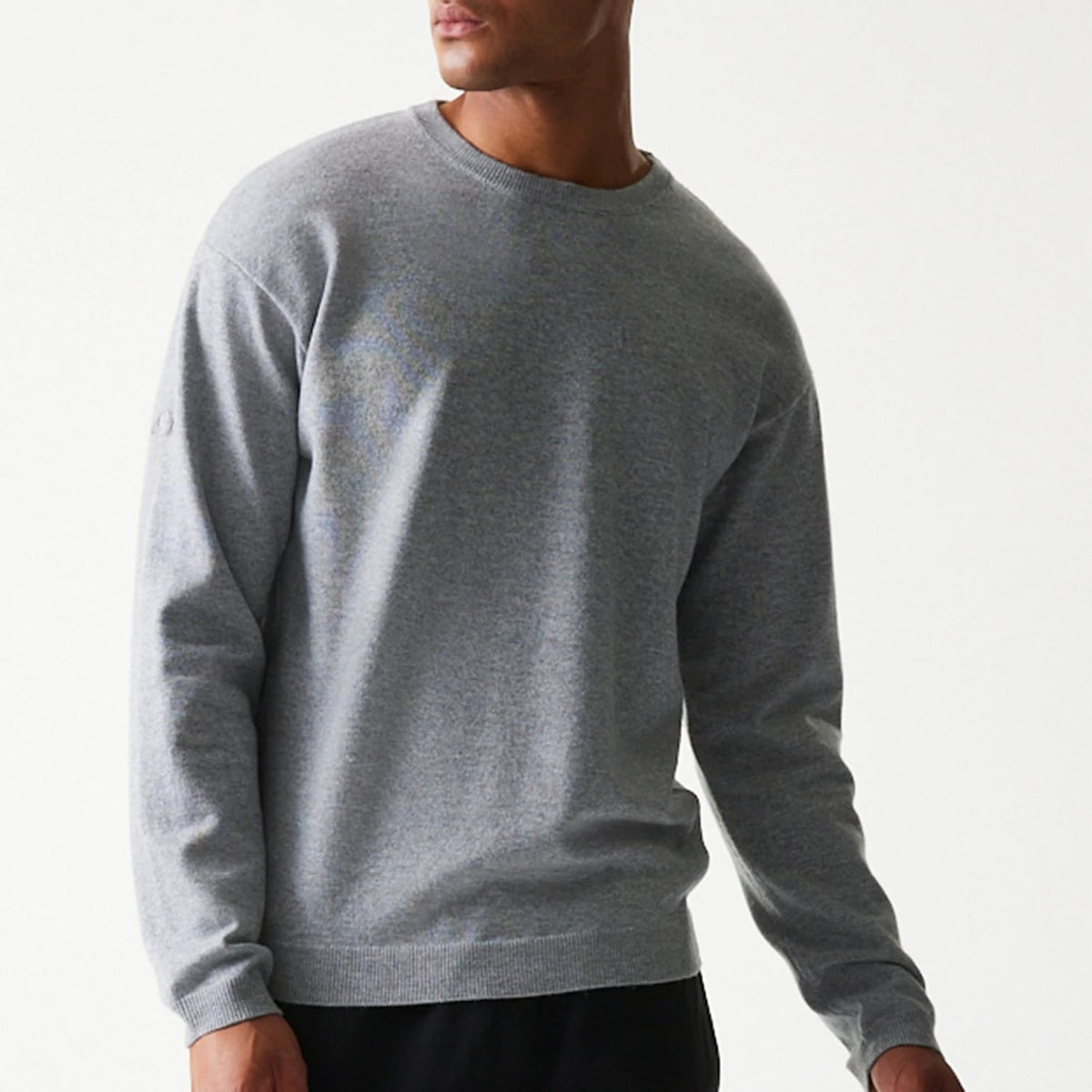 New Era Essential Flag Grey Knitted Sweater-klyvox