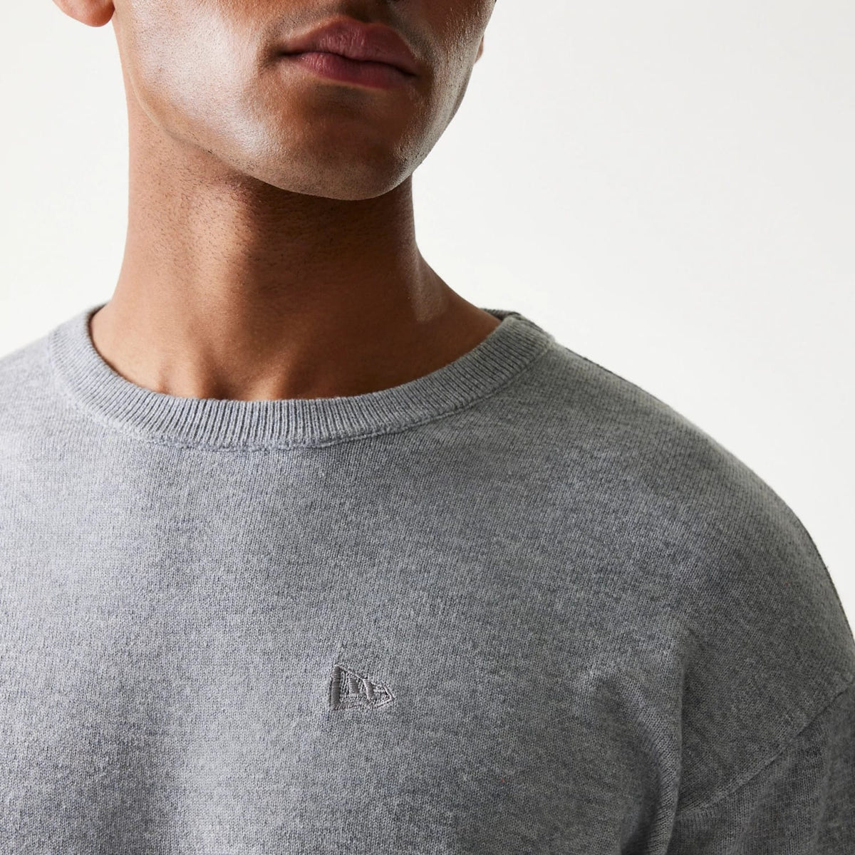 New Era Essential Flag Grey Knitted Sweater-klyvox