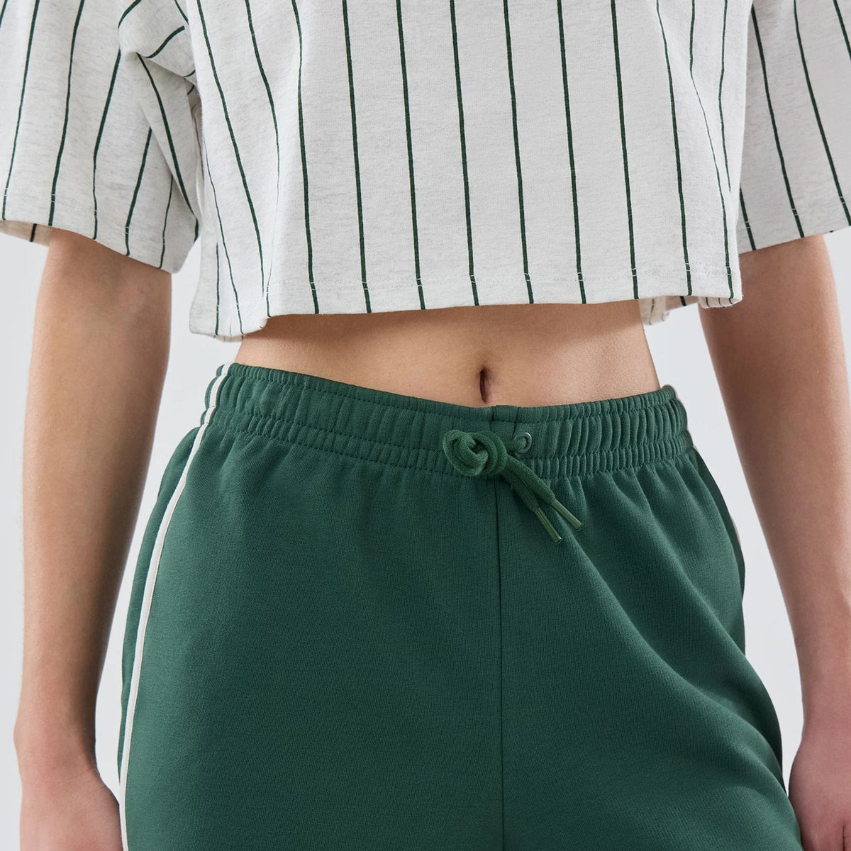 Womens New Era Dark Green Track Shorts-klyvox