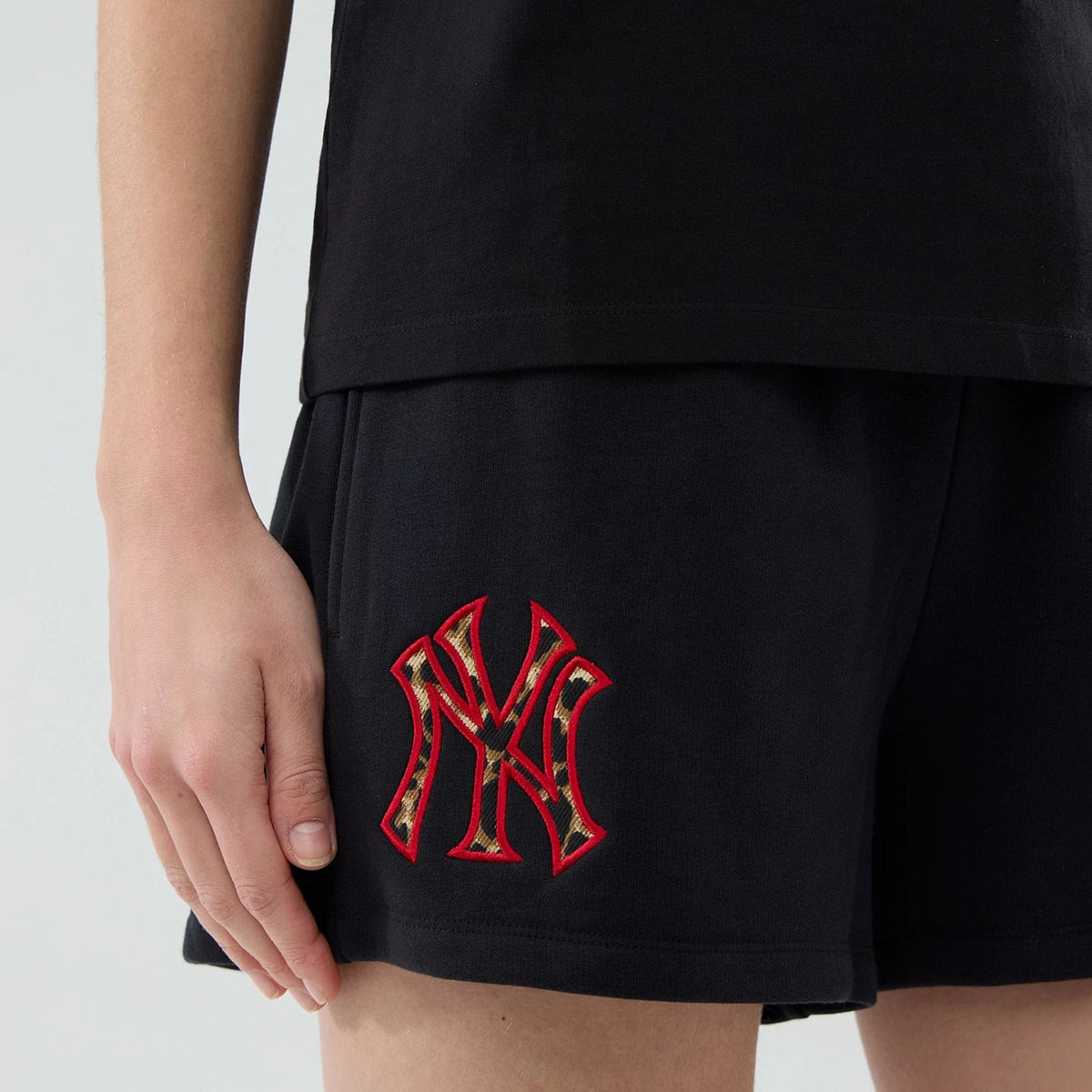 New York Yankees Womens MLB Infill Black Shorts-klyvox