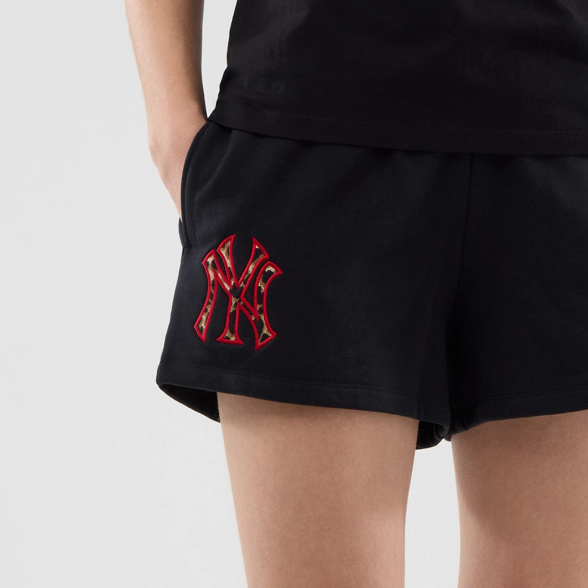New York Yankees Womens MLB Infill Black Shorts-klyvox