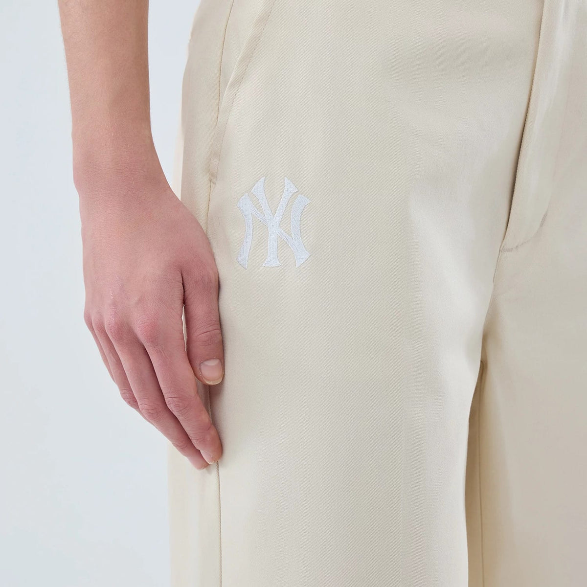 New York Yankees Womens MLB Cream Chino Trousers-klyvox