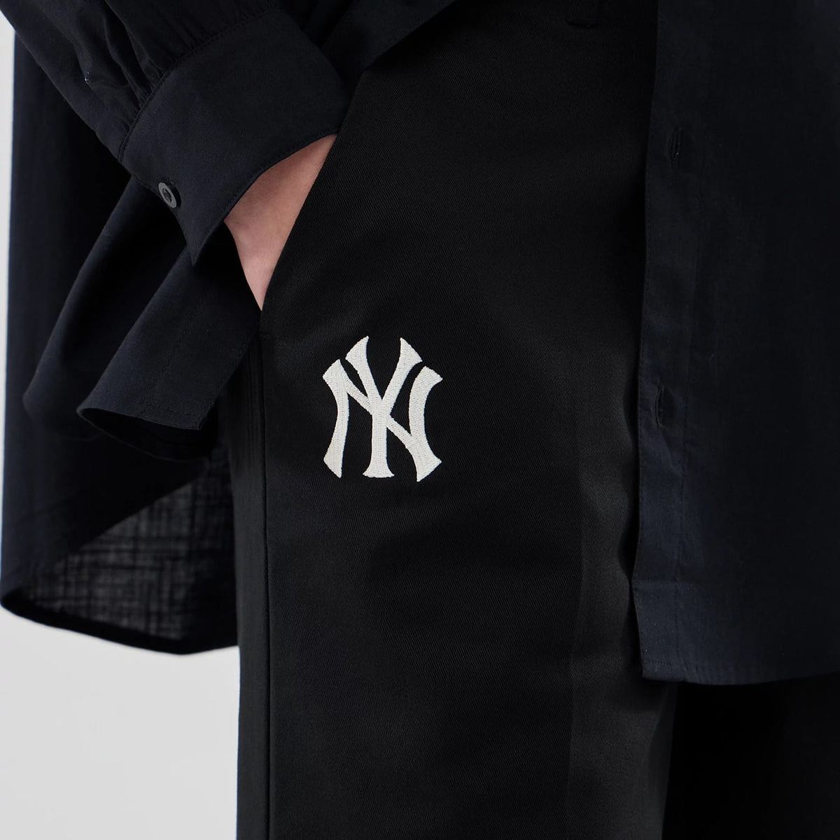New York Yankees Womens MLB Black Chino Trousers-klyvox