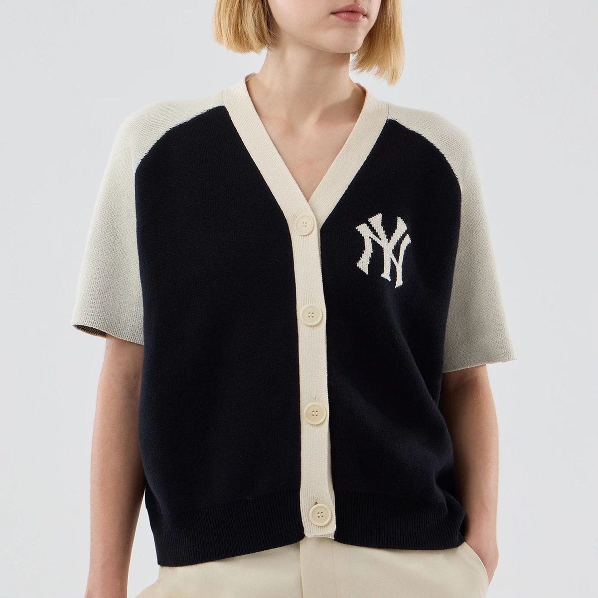 New York Yankees Womens MLB Knit Stripe Black Short Sleeve Cardigan-klyvox