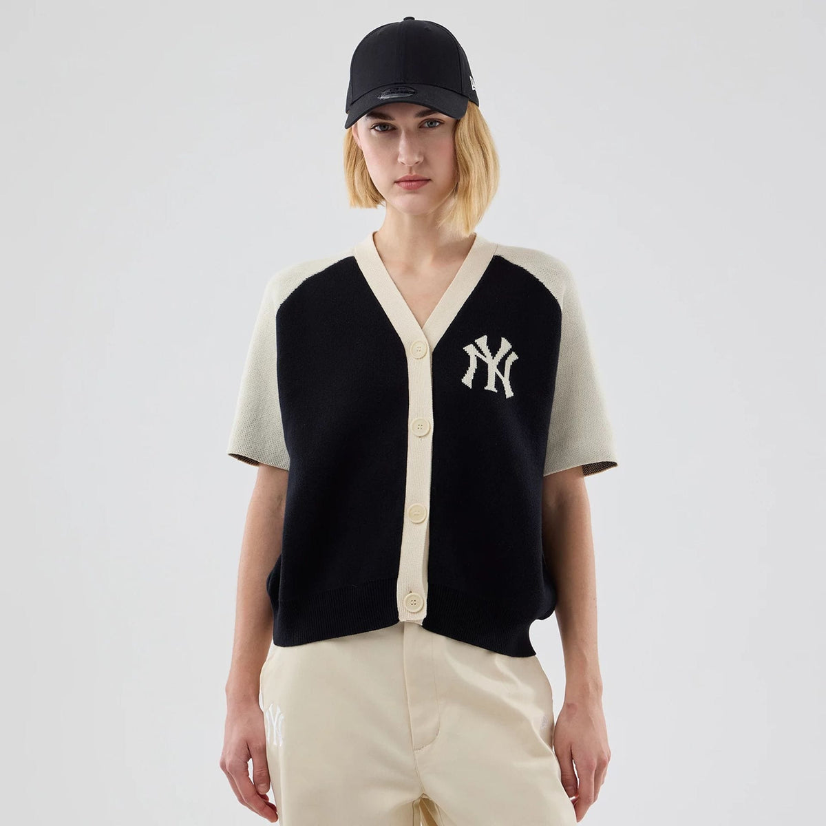 New York Yankees Womens MLB Knit Stripe Black Short Sleeve Cardigan-klyvox