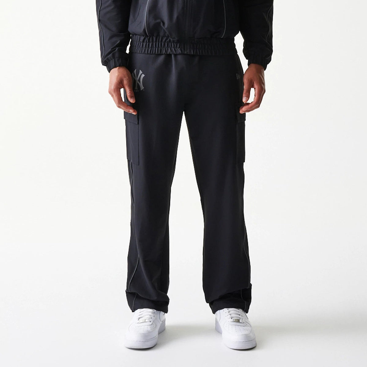 New York Yankees MLB Utility Black Straight Leg Cargo Joggers-klyvox