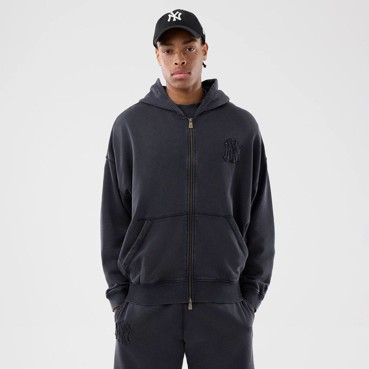 New York Yankees MLB Washed Black Full Zip Hoodie-klyvox