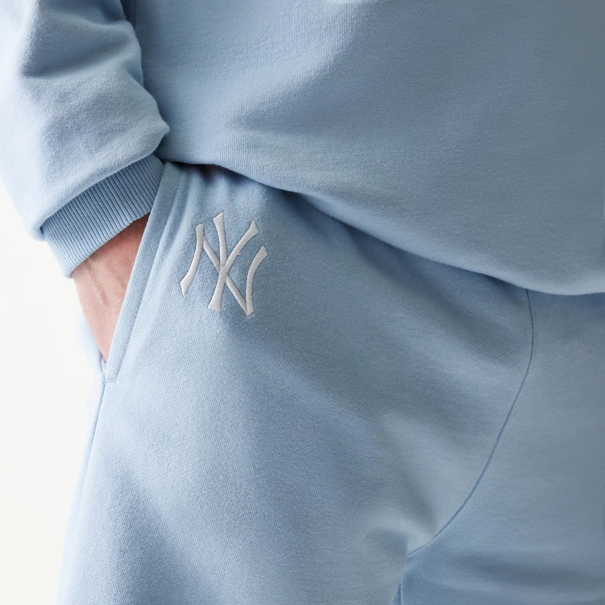 New York Yankees MLB League Essential Midi Pastel Blue Shorts-klyvox