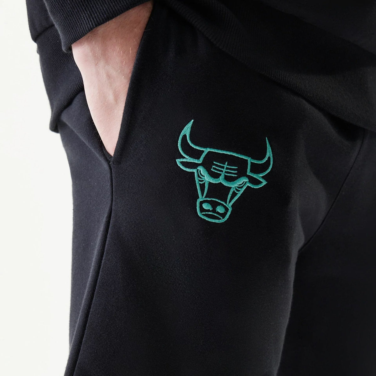 Chicago Bulls NBA League Essential Black Shorts-klyvox