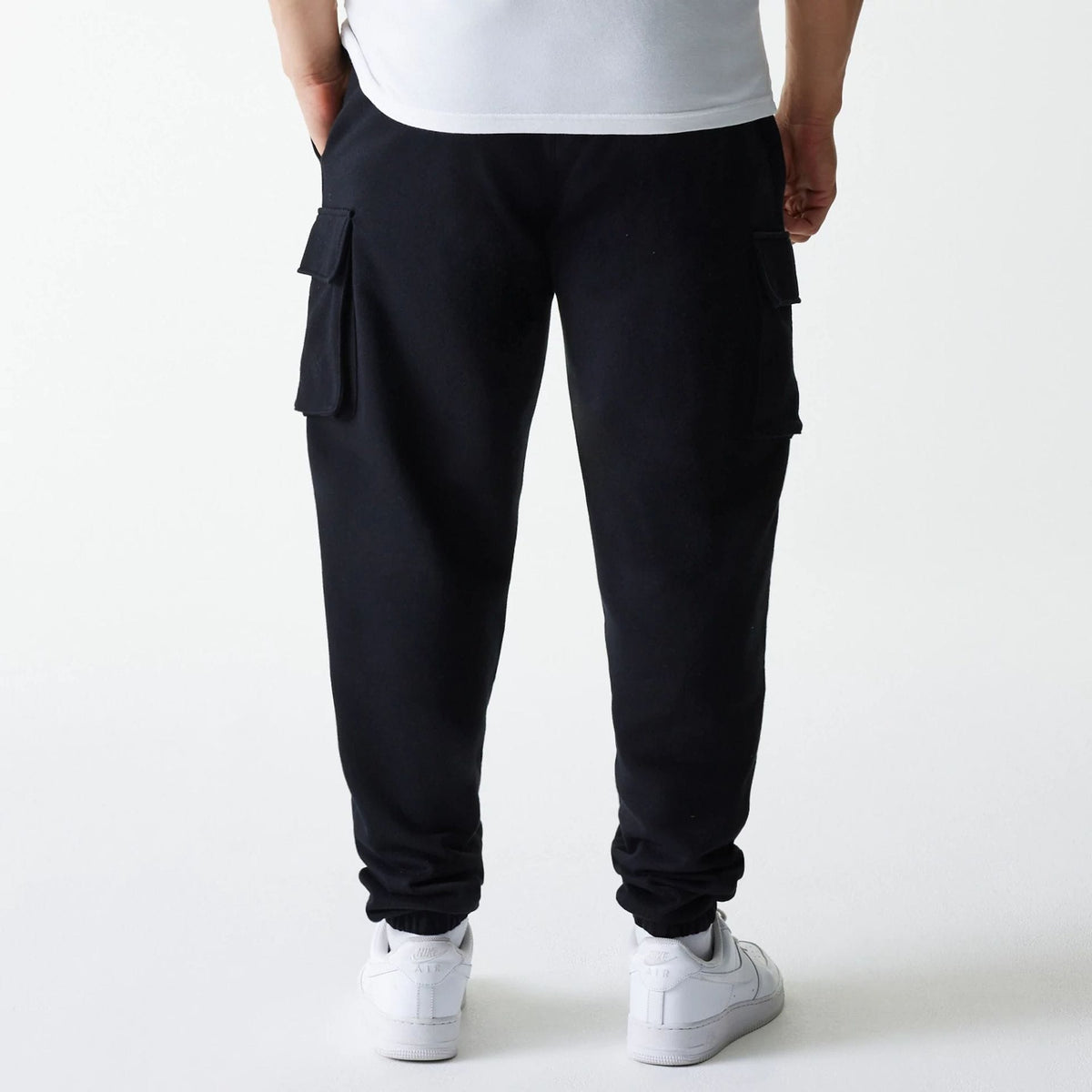 New Era Black Cargo Joggers-klyvox