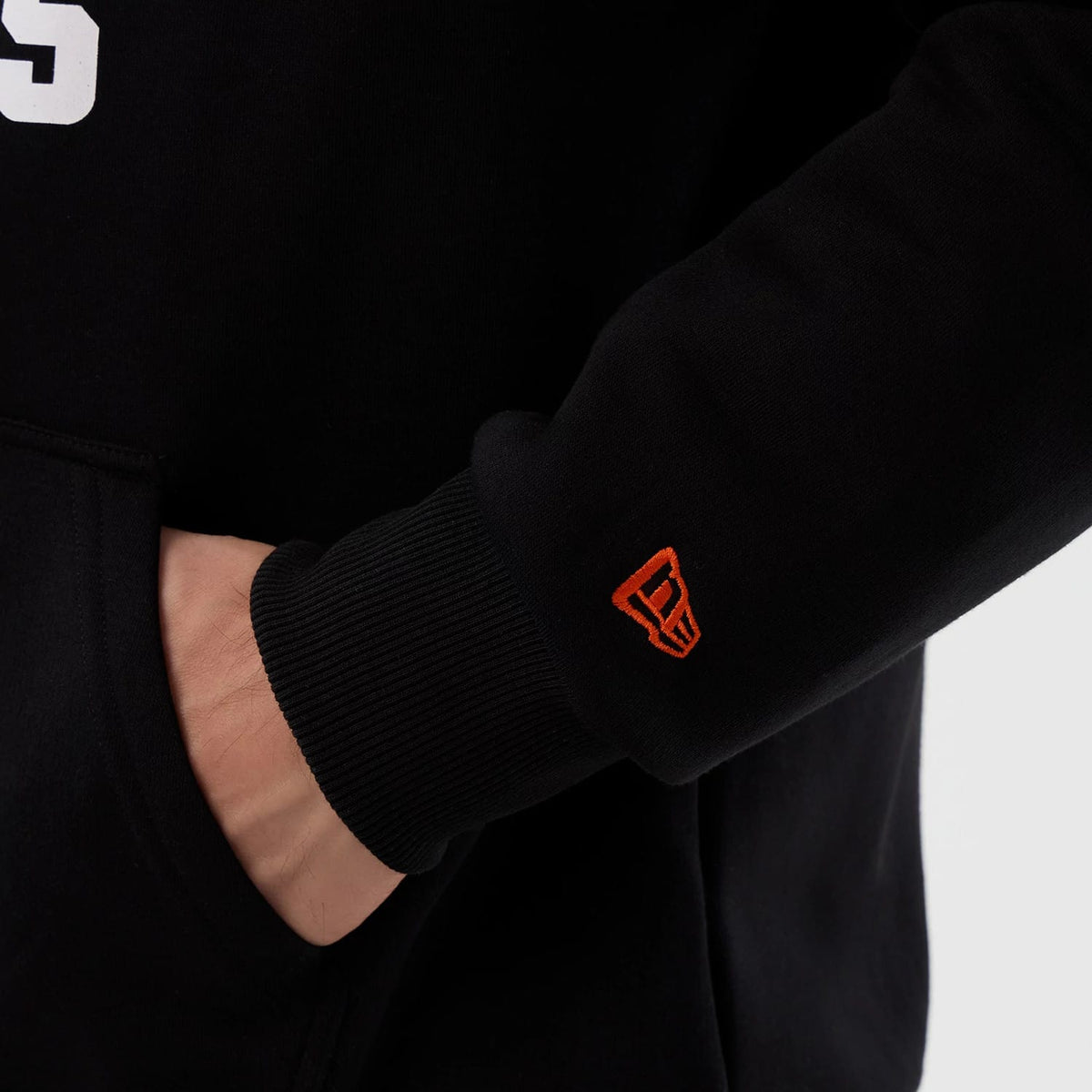 Cleveland Browns NFL International Series Games Black Pullover Hoodie-klyvox