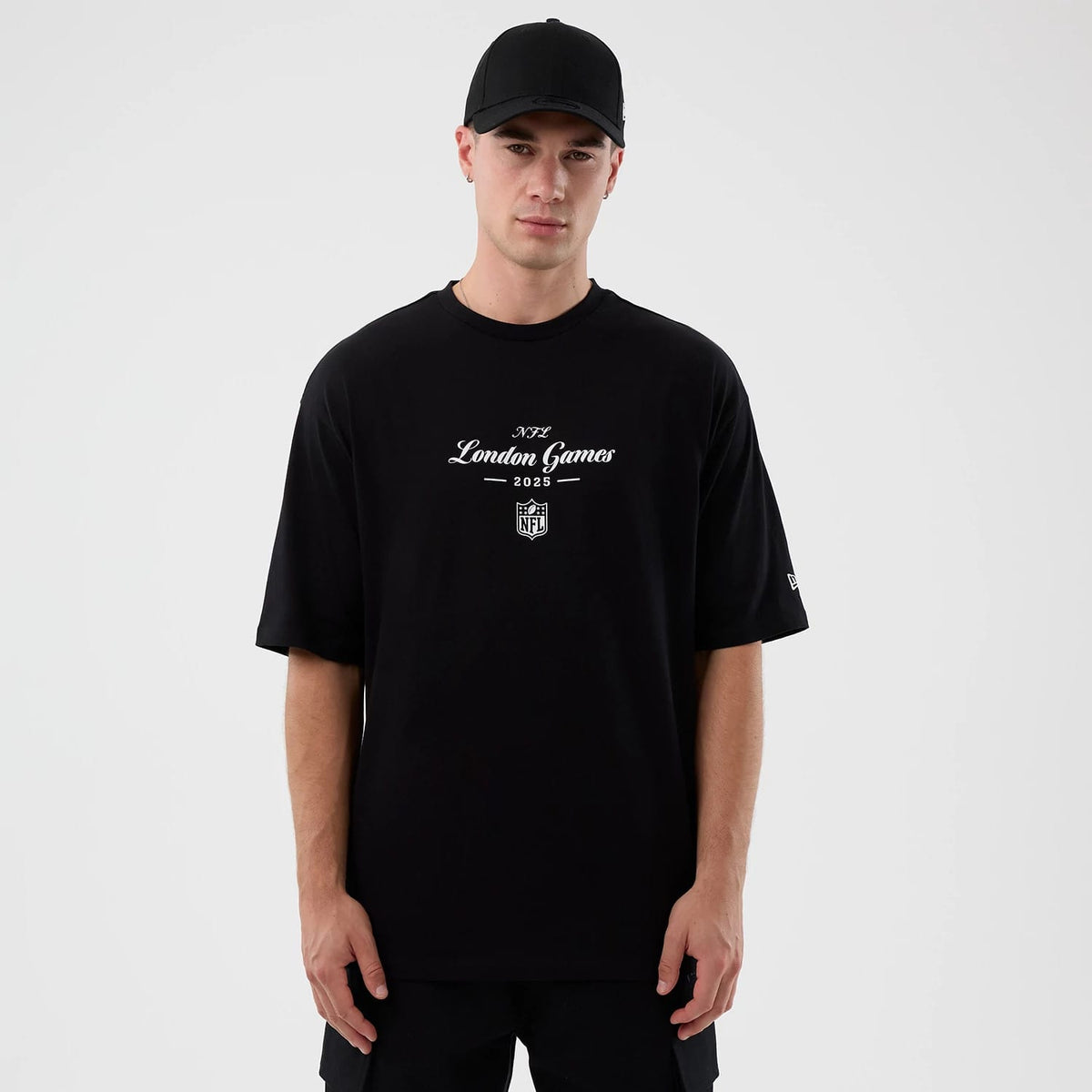 London Games NFL International Series Games Black Oversized T-Shirt-klyvox