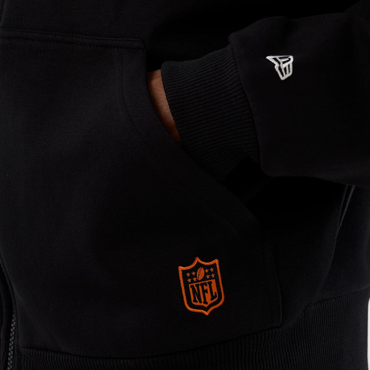 Cleveland Browns NFL International Series Games Black Full Zip Hoodie-klyvox